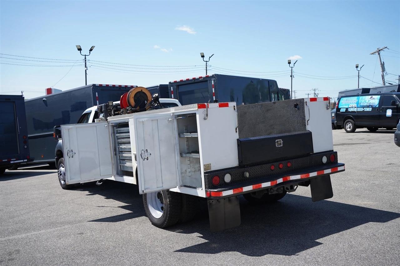 Ford F-550 Crew Cab DRW 4WD 2013