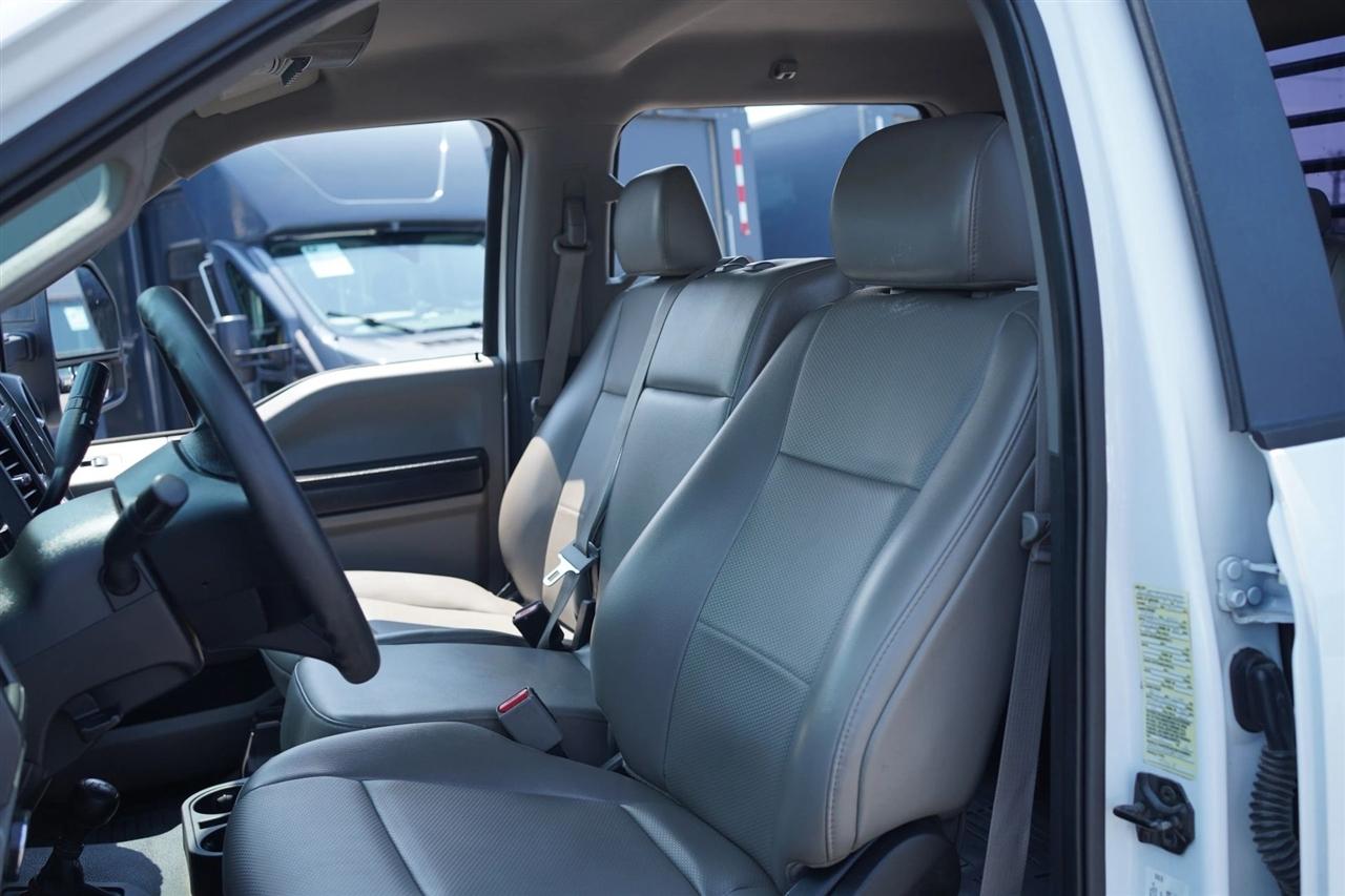 Ford F-550 Crew Cab DRW 4WD 2017