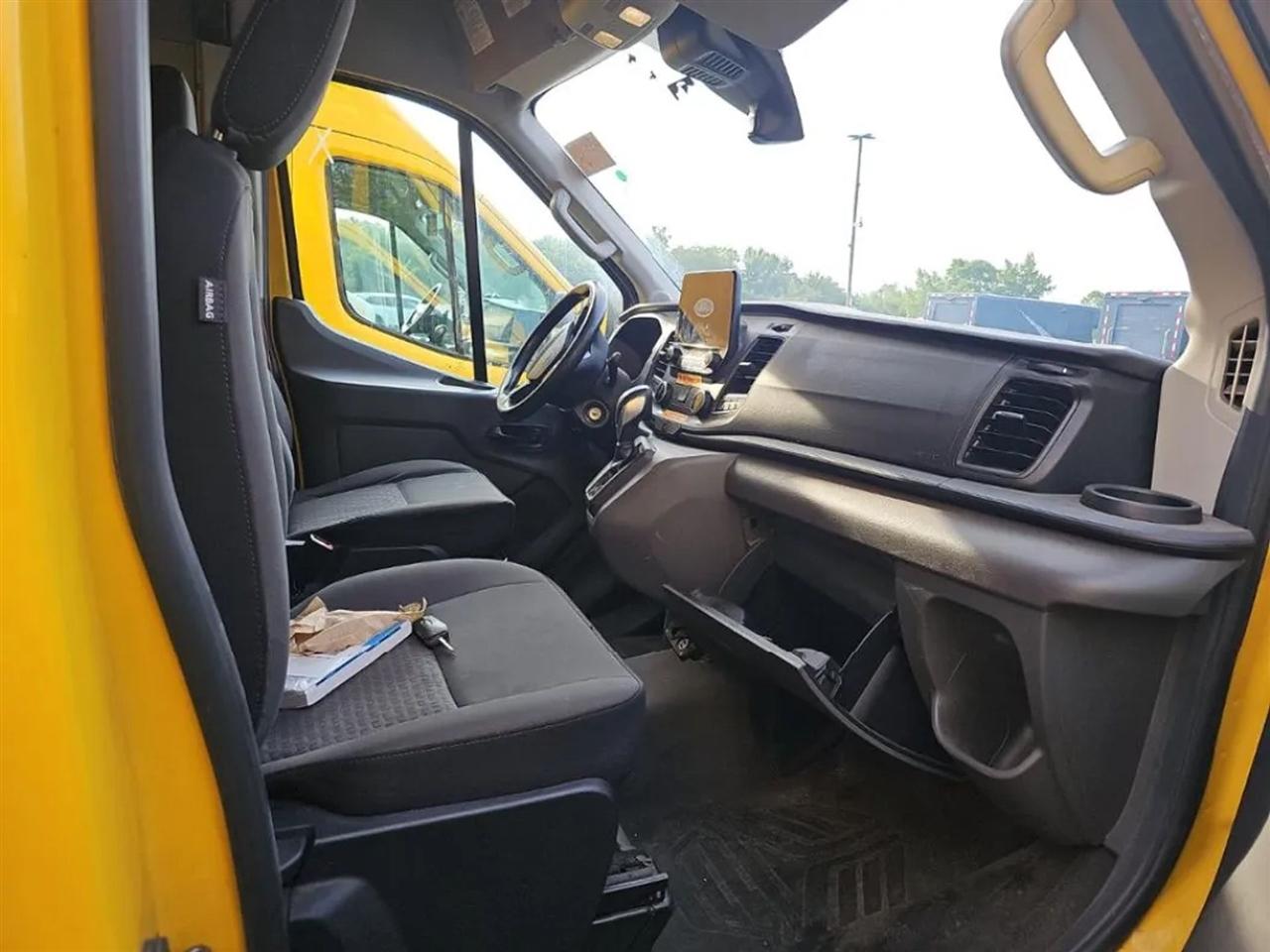 Ford Transit 250 Van High Roof w/Sliding Pass. 148-in. WB EL 2021