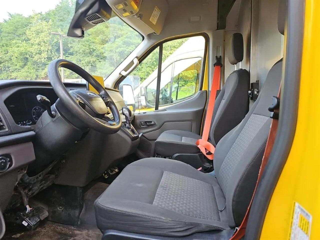 Ford Transit 250 Van High Roof w/Sliding Pass. 148-in. WB EL 2021