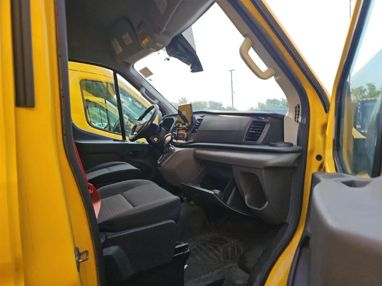 Ford Transit 250 Van High Roof w/Sliding Pass. 148-in. WB EL 2021
