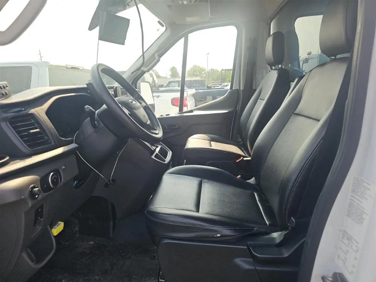 Ford Transit T-350 2023