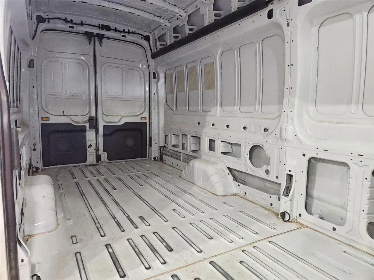 Ford Transit 250 Van High Roof w/Sliding Pass. 148-in. WB EL 2025