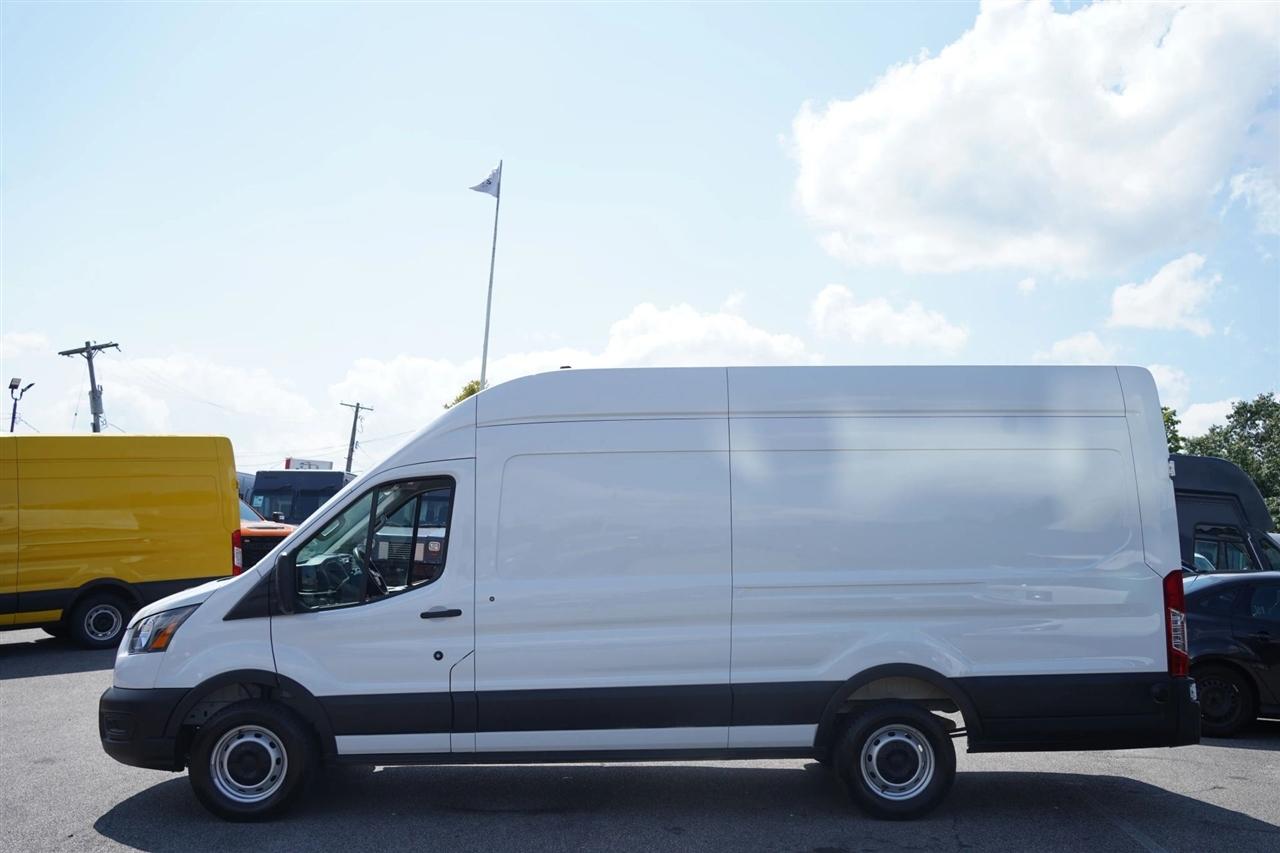 Ford Transit 250 Van High Roof w/Sliding Pass. 148-in. WB EL 2025