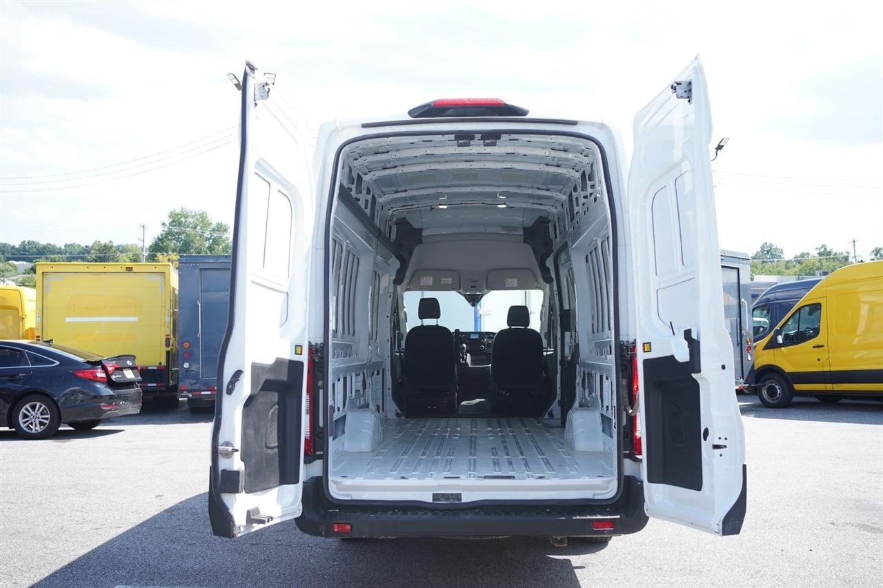 Ford Transit 250 Van High Roof w/Sliding Pass. 148-in. WB EL 2025