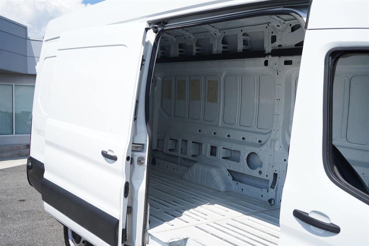Ford Transit 250 Van High Roof w/Sliding Pass. 148-in. WB EL 2025