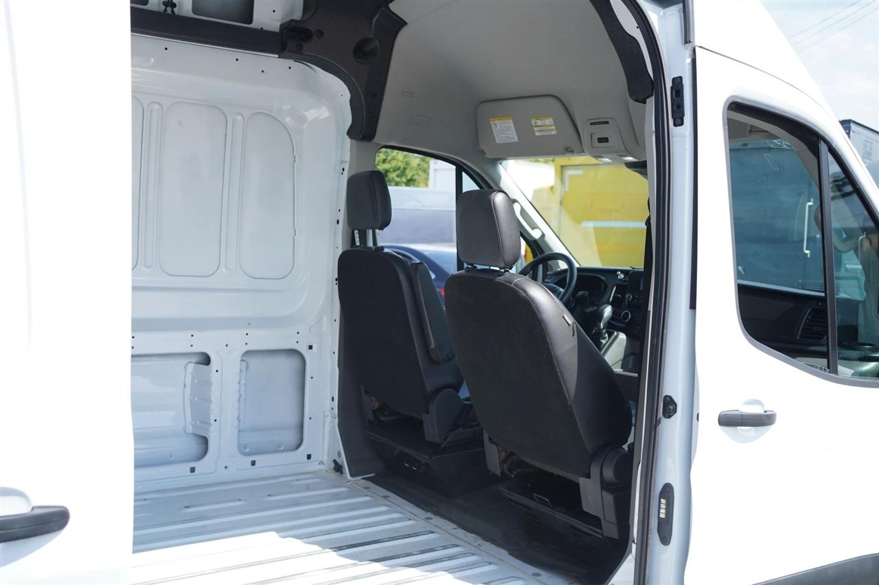 Ford Transit 250 Van High Roof w/Sliding Pass. 148-in. WB EL 2025