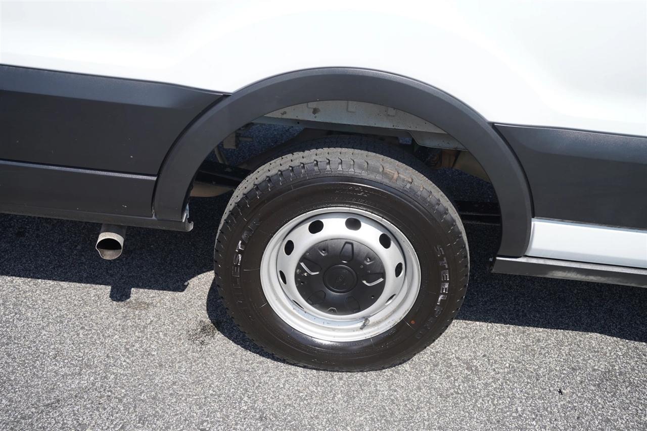 Ford Transit 250 Van High Roof w/Sliding Pass. 148-in. WB EL 2025