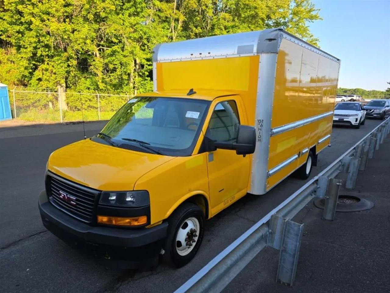 GMC Savana G3500 177 in. 2021