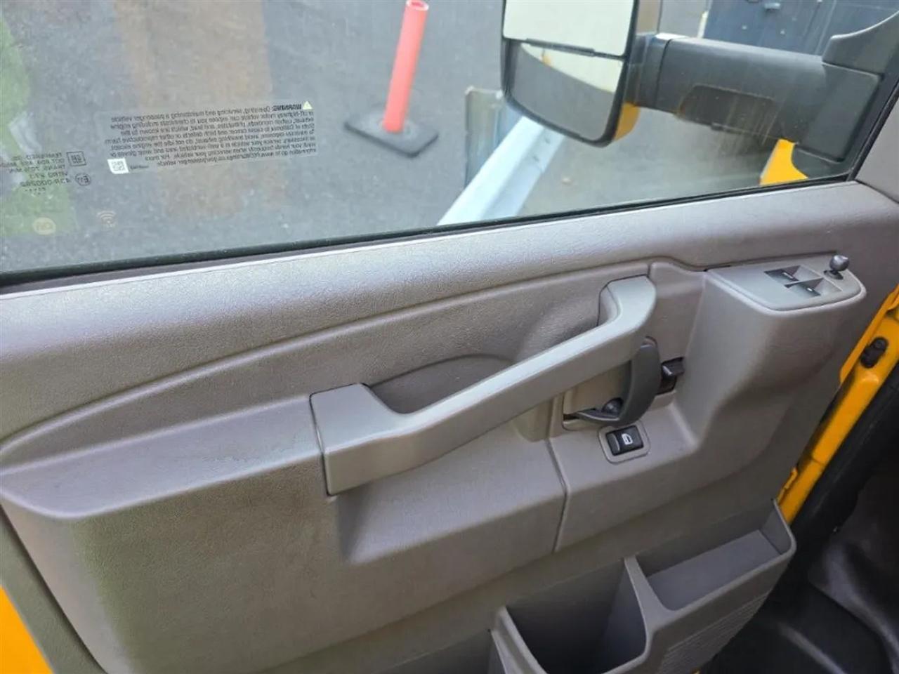 GMC Savana G3500 177 in. 2021