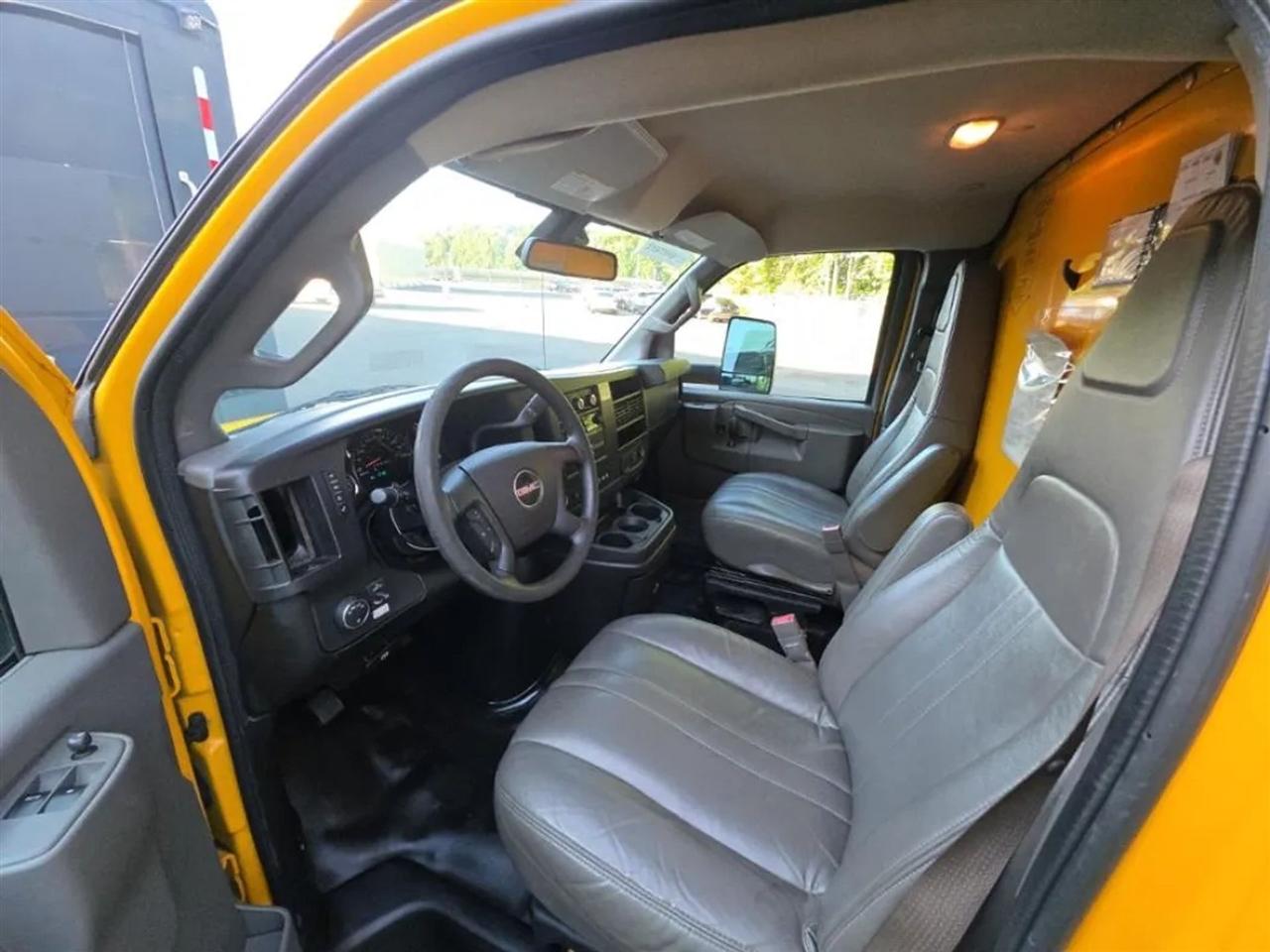 GMC Savana G3500 177 in. 2021