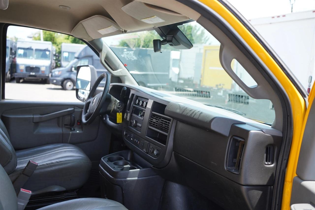 GMC Savana G3500 177 in. 2021