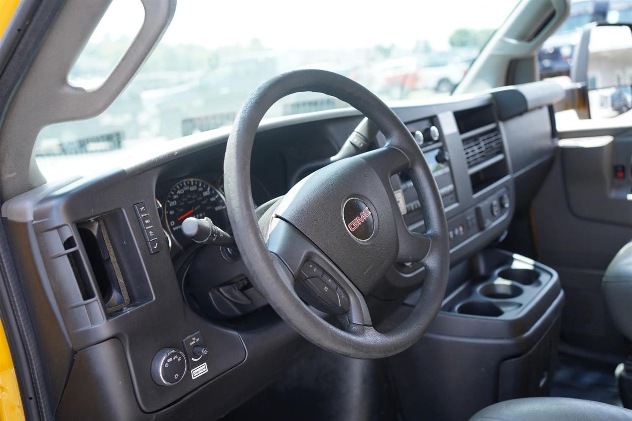 GMC Savana G3500 177 in. 2021