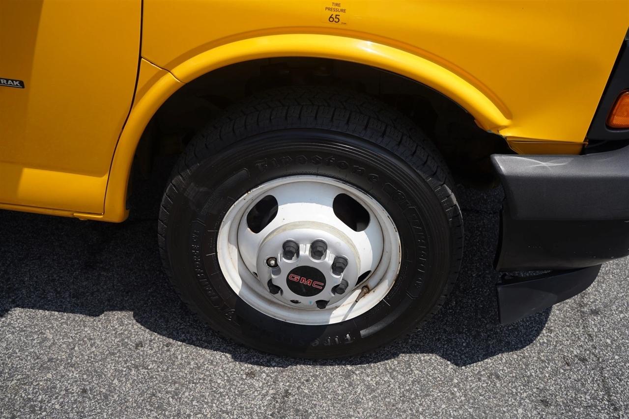 GMC Savana G3500 177 in. 2021