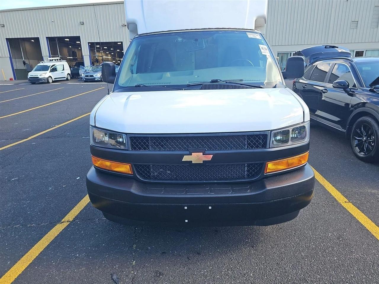 Chevrolet Express G3500 159" 2023