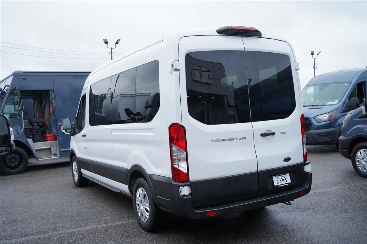 Ford Transit 350 Wagon Med. Roof XL w/Sliding Pass. 148-in. WB 2023