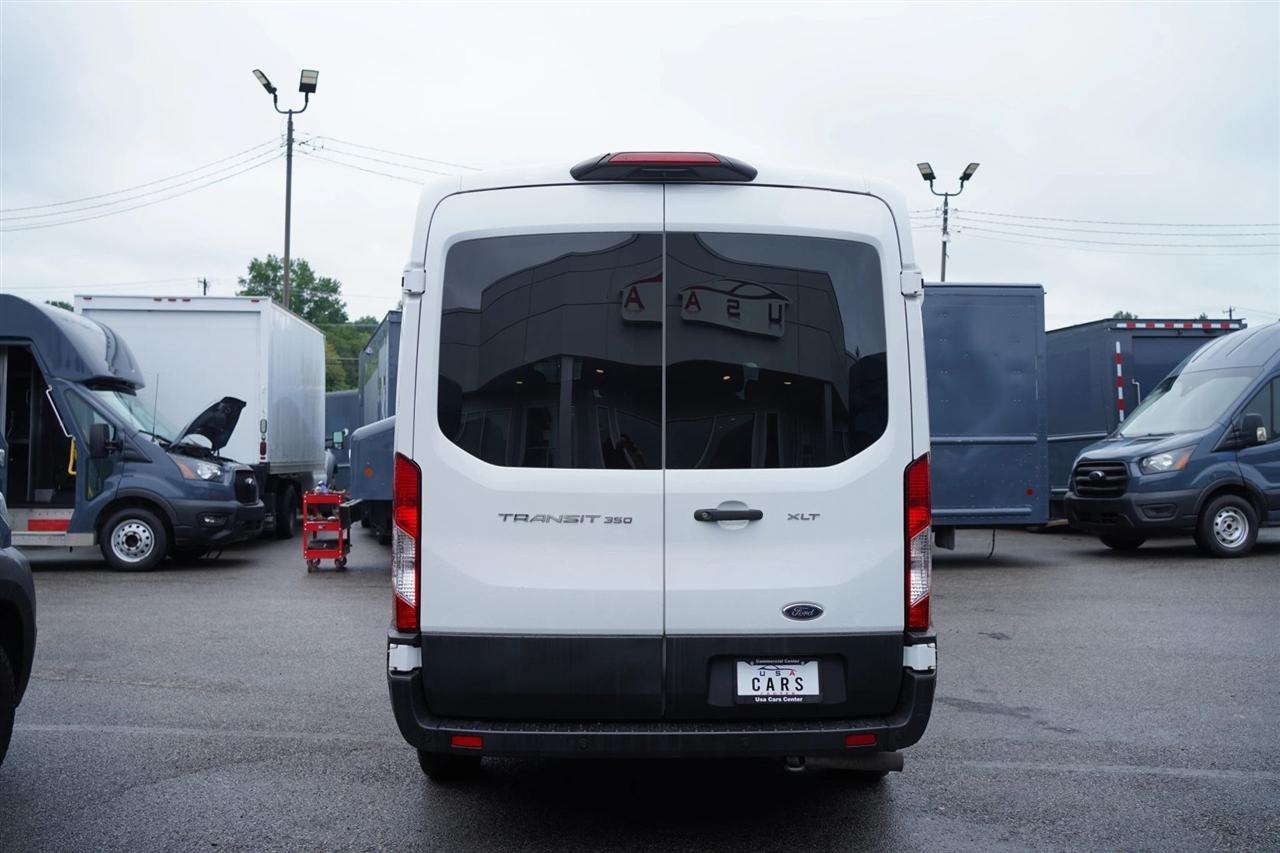 Ford Transit 350 Wagon Med. Roof XL w/Sliding Pass. 148-in. WB 2023