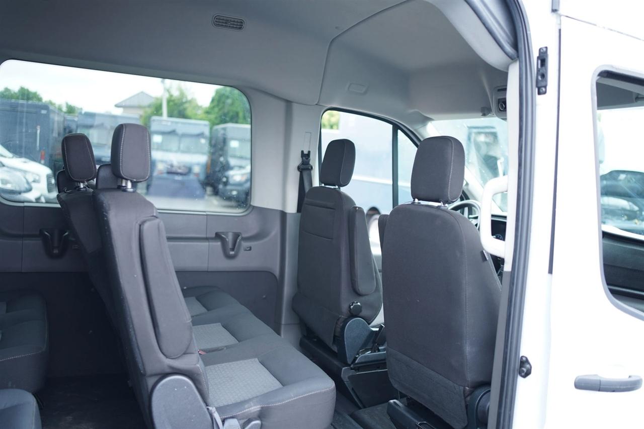 Ford Transit 350 Wagon Med. Roof XL w/Sliding Pass. 148-in. WB 2023
