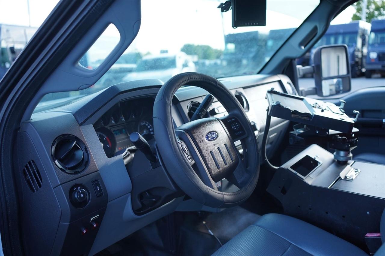 Ford F-550 Regular Cab DRW 4WD 2016
