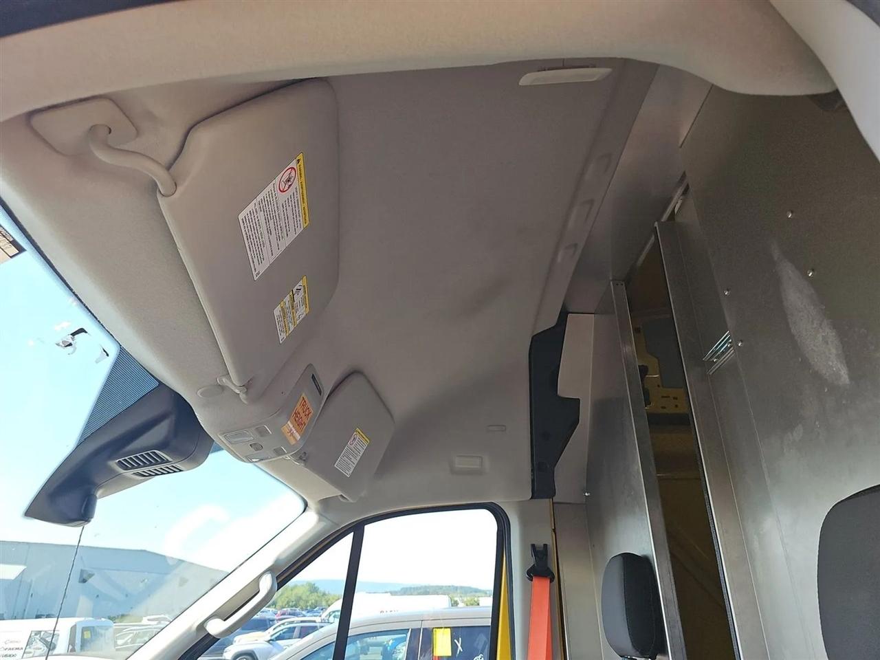 Ford Transit 250 Van High Roof w/Sliding Pass. 148-in. WB EL 2021