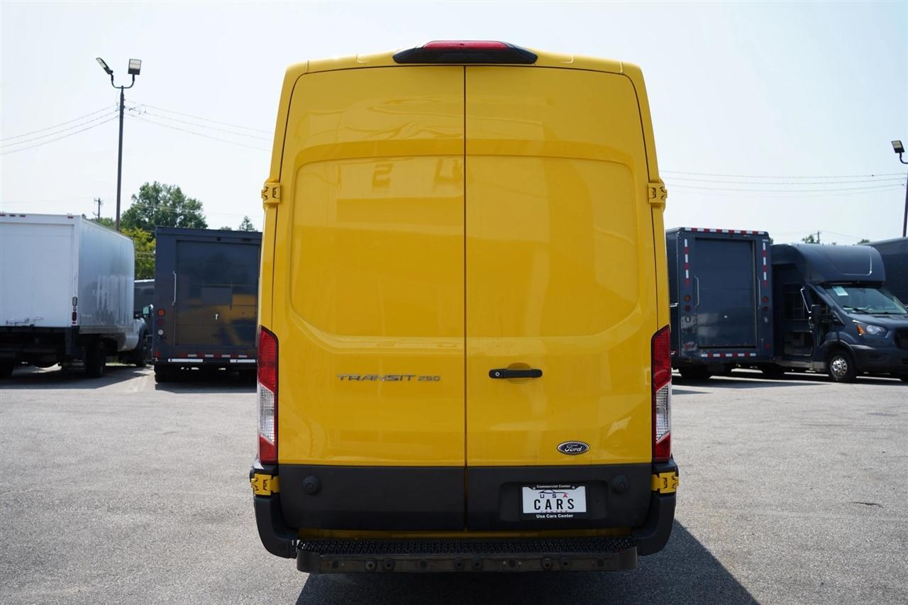 Ford Transit 250 Van High Roof w/Sliding Pass. 148-in. WB EL 2021
