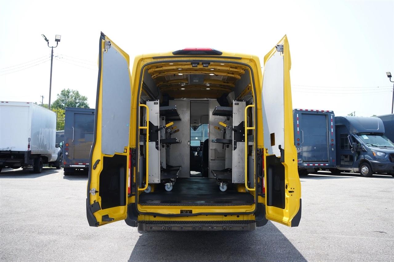 Ford Transit 250 Van High Roof w/Sliding Pass. 148-in. WB EL 2021