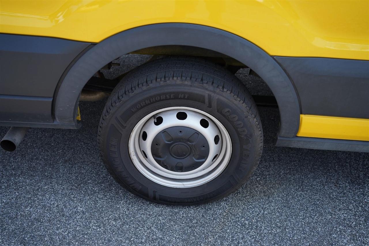 Ford Transit 250 Van High Roof w/Sliding Pass. 148-in. WB EL 2021