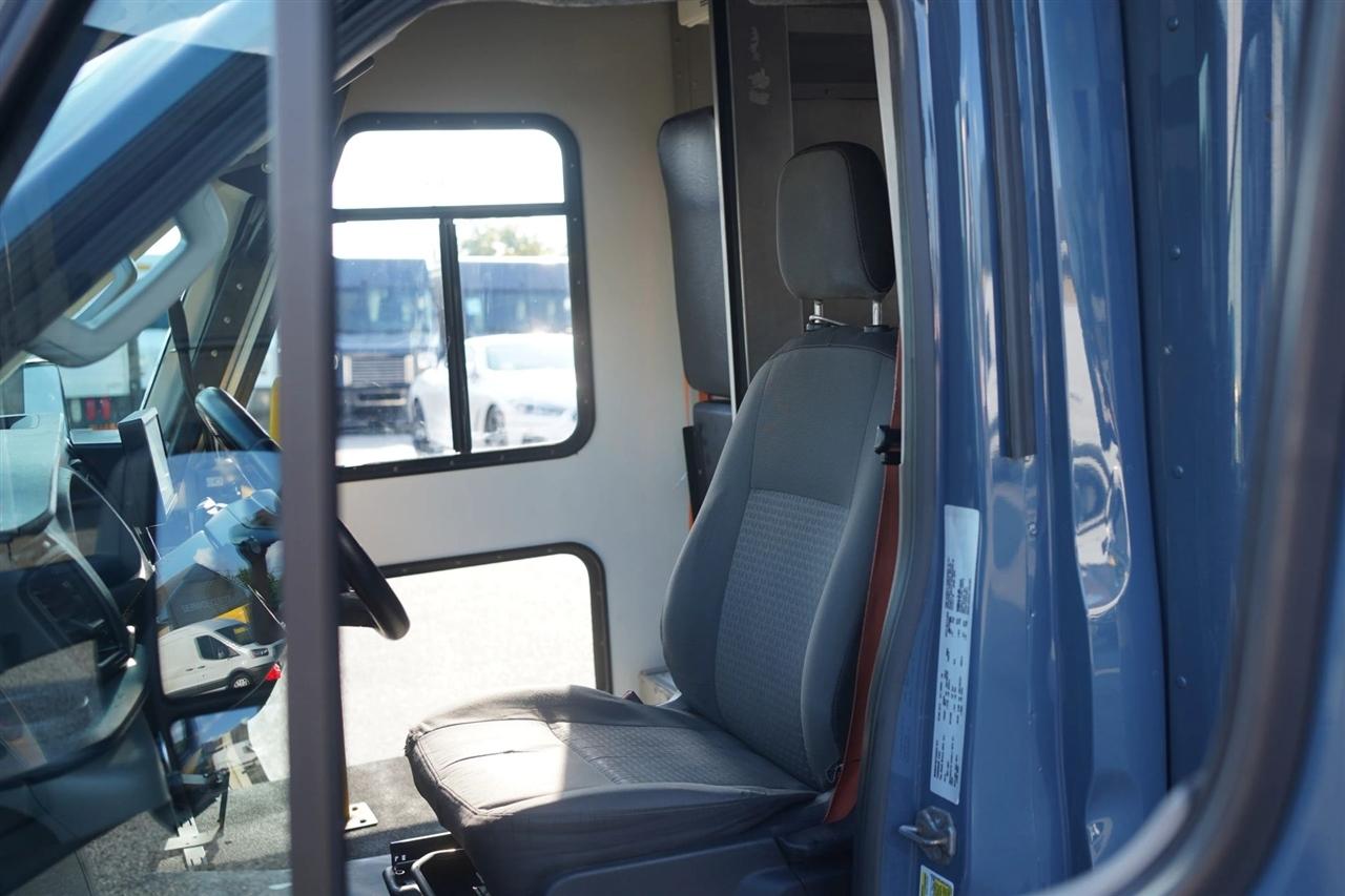 Ford Transit T-350 HD DRW 2022