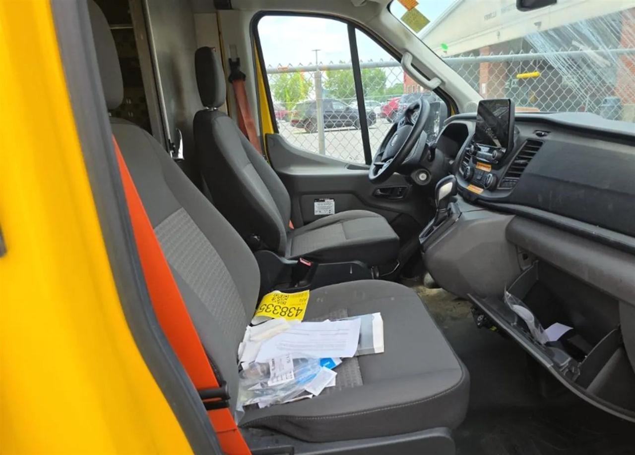 Ford Transit 250 Van High Roof w/Sliding Pass. 148-in. WB EL 2021
