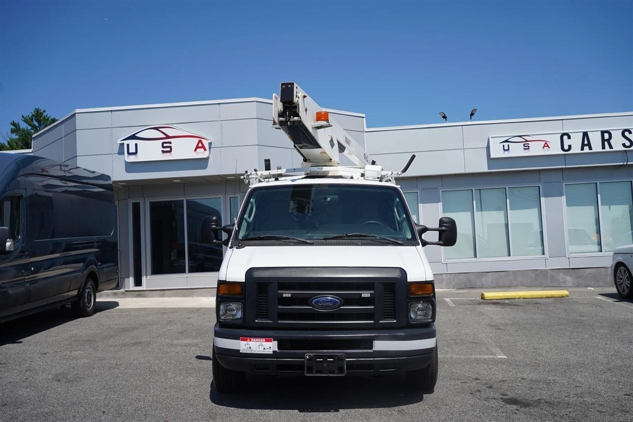 Ford Econoline E-350 Super Duty 2013