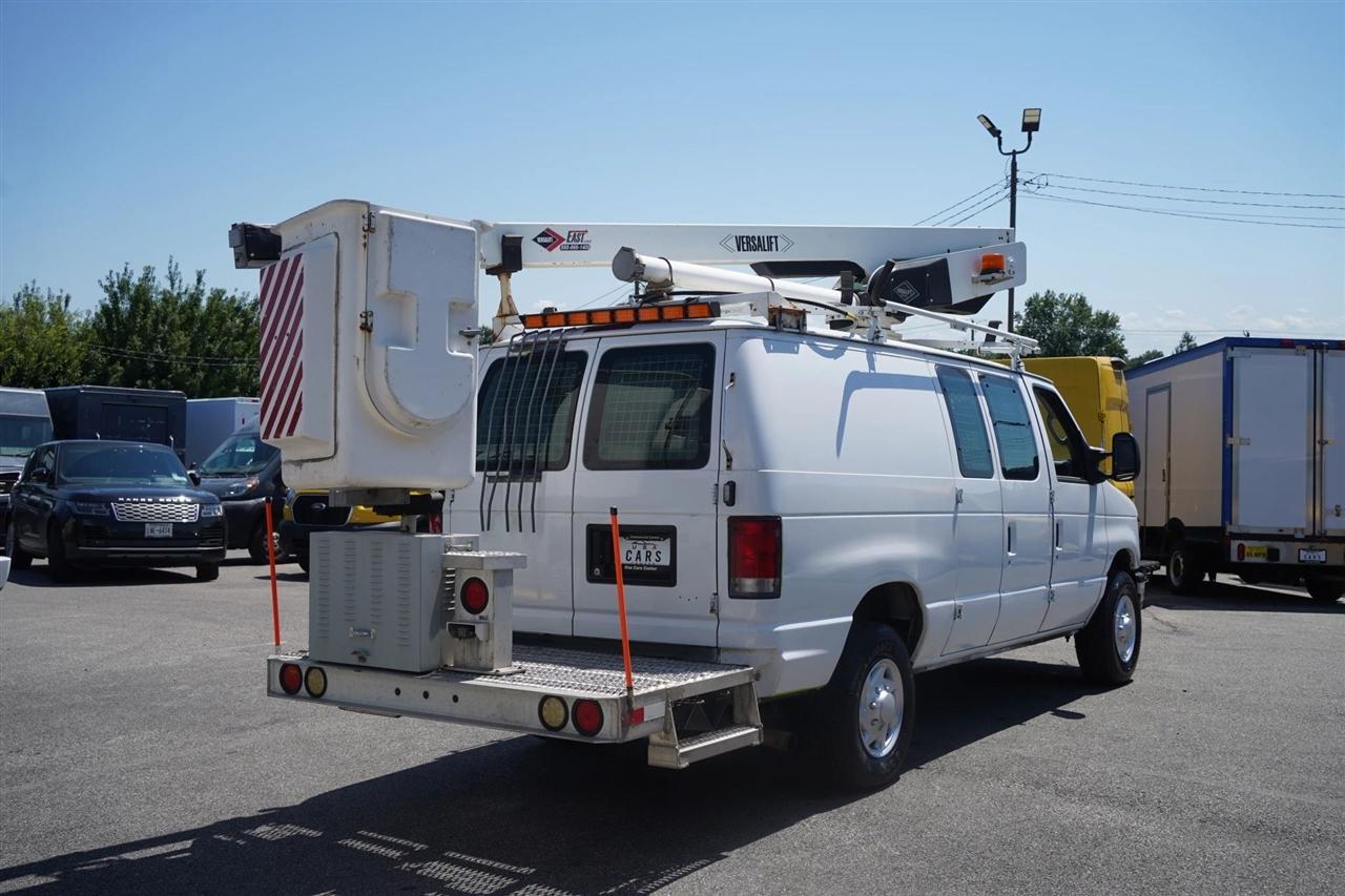 Ford Econoline E-350 Super Duty 2013