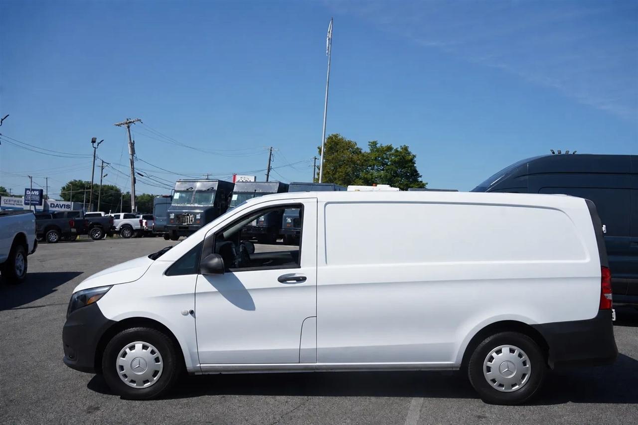 Mercedes-Benz Metris Cargo Van 2017