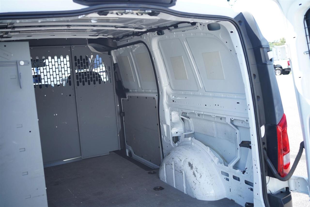 Mercedes-Benz Metris Cargo Van 2017