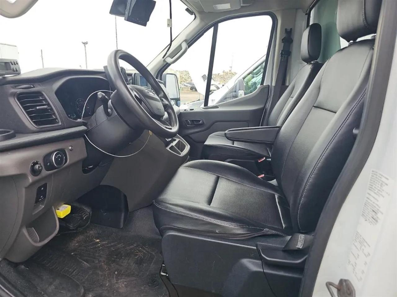Ford Transit T-350 2023