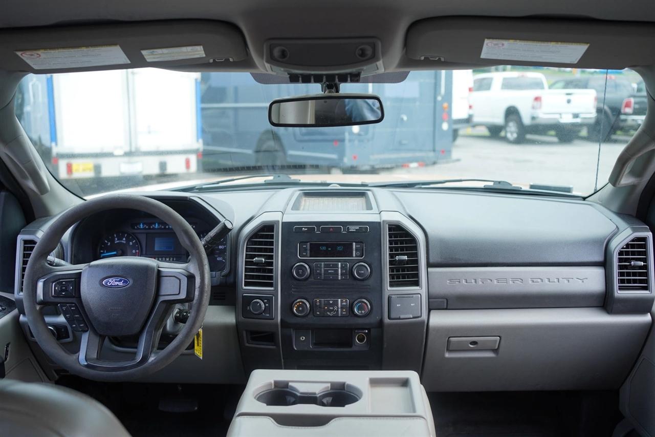 Ford F-350 SD XL Crew Cab 2WD 2019
