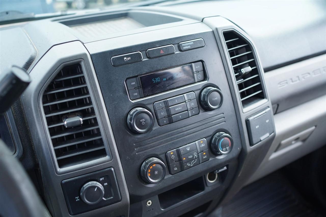 Ford F-350 SD XL Crew Cab 2WD 2019