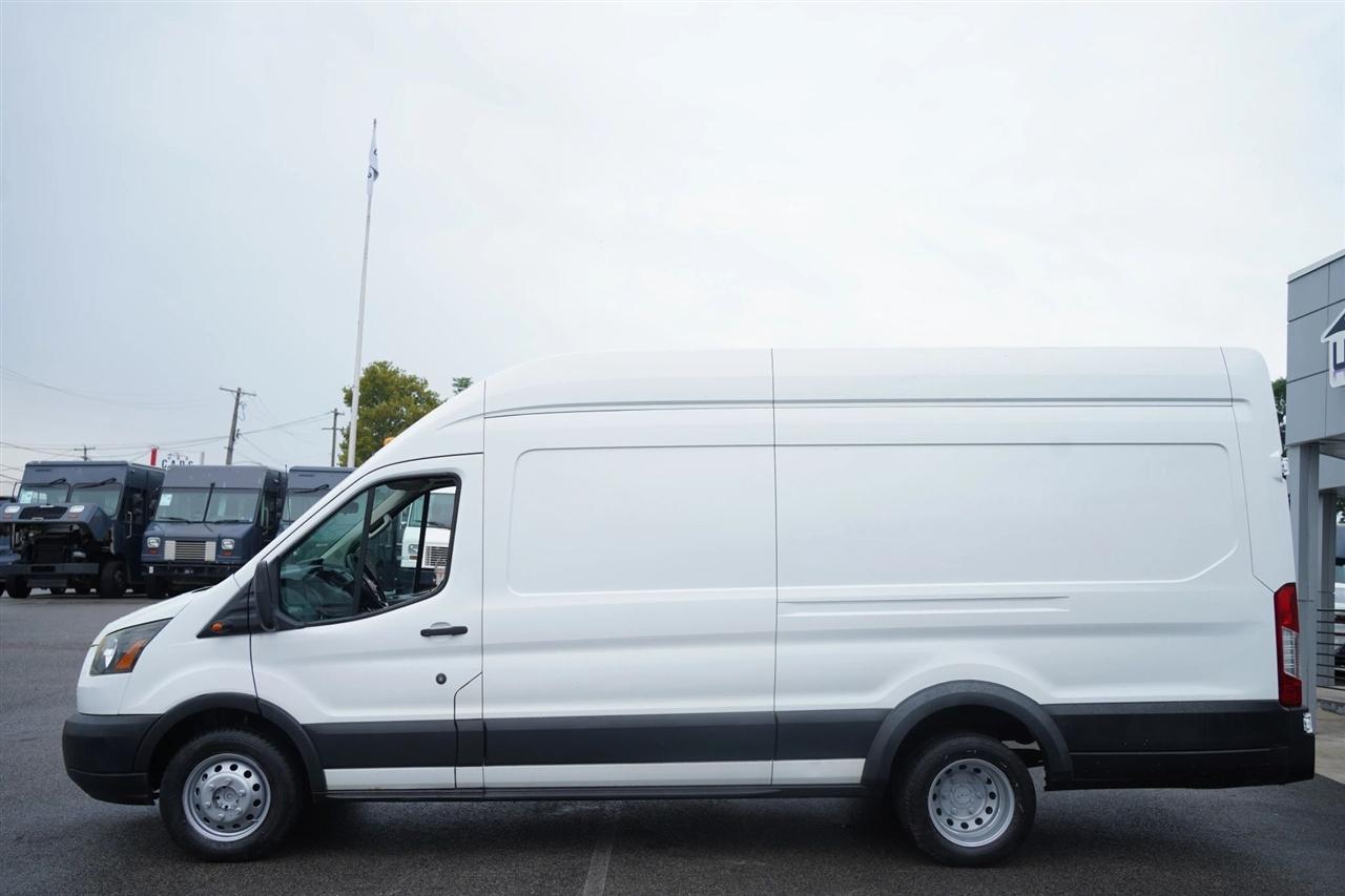 Ford Transit 350 Van HD High Roof 10360lb GVWR Pass. Slide EL 2017