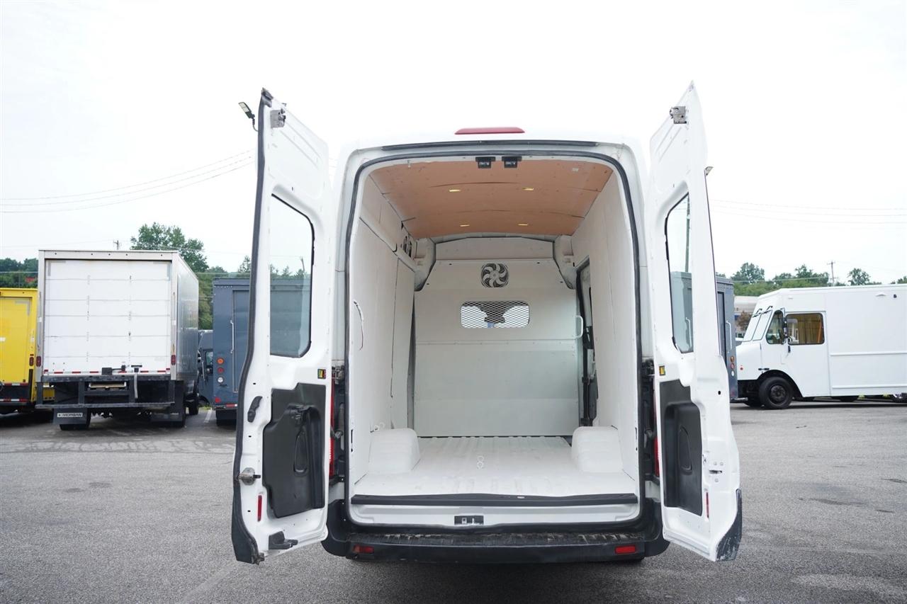 Ford Transit 350 Van HD High Roof 10360lb GVWR Pass. Slide EL 2017