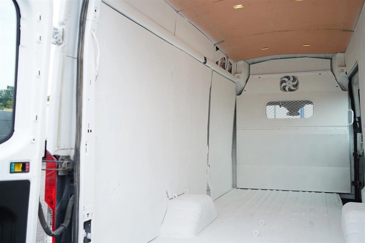 Ford Transit 350 Van HD High Roof 10360lb GVWR Pass. Slide EL 2017