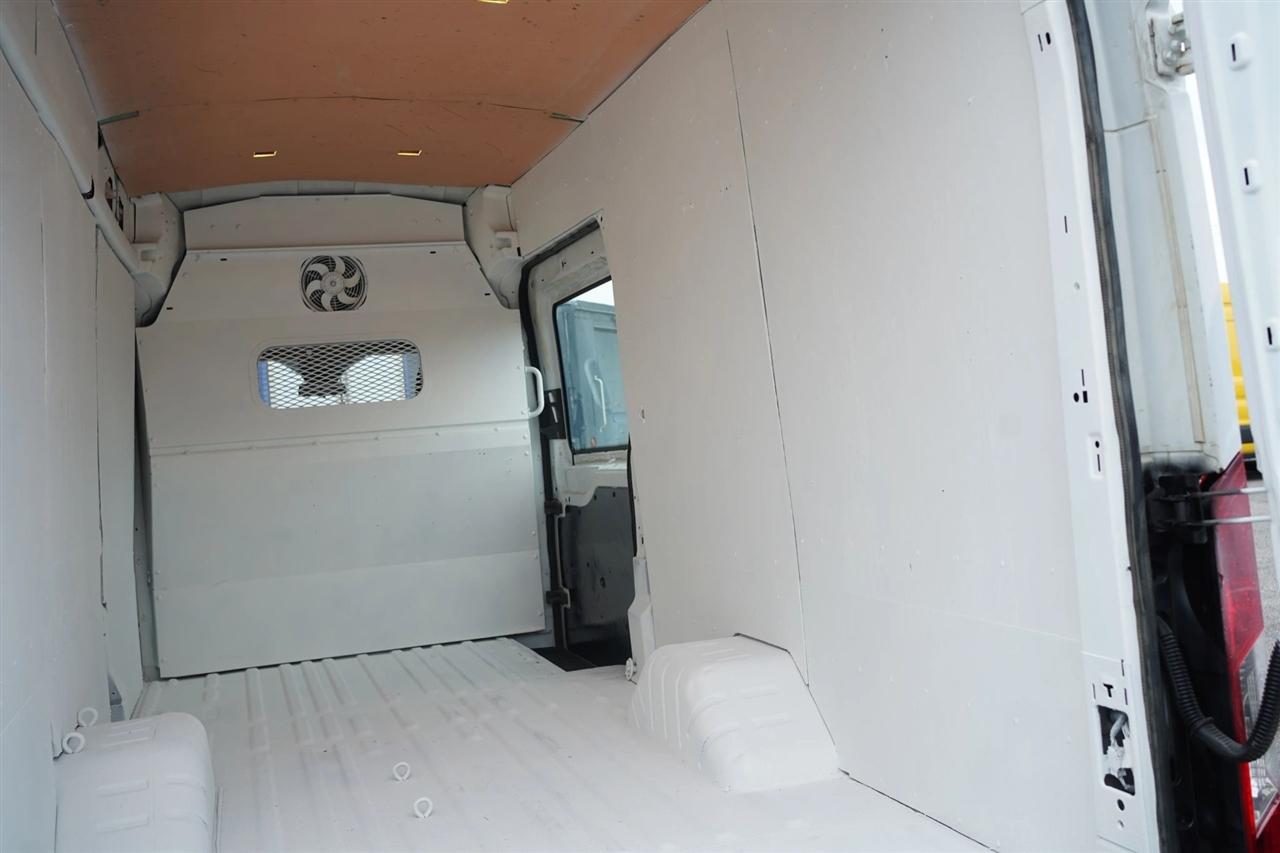 Ford Transit 350 Van HD High Roof 10360lb GVWR Pass. Slide EL 2017