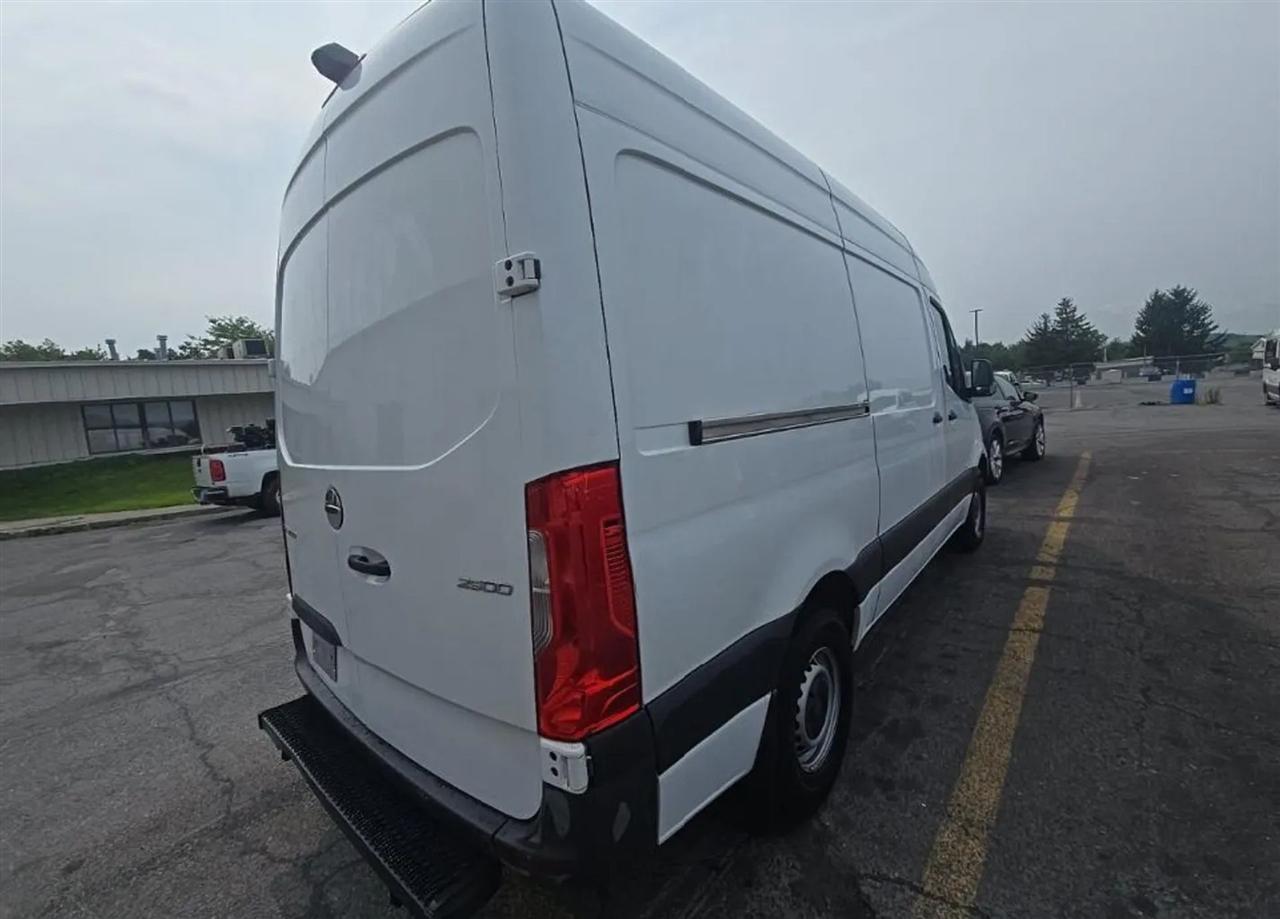 Freightliner Sprinter 2500 144-in. WB 2021