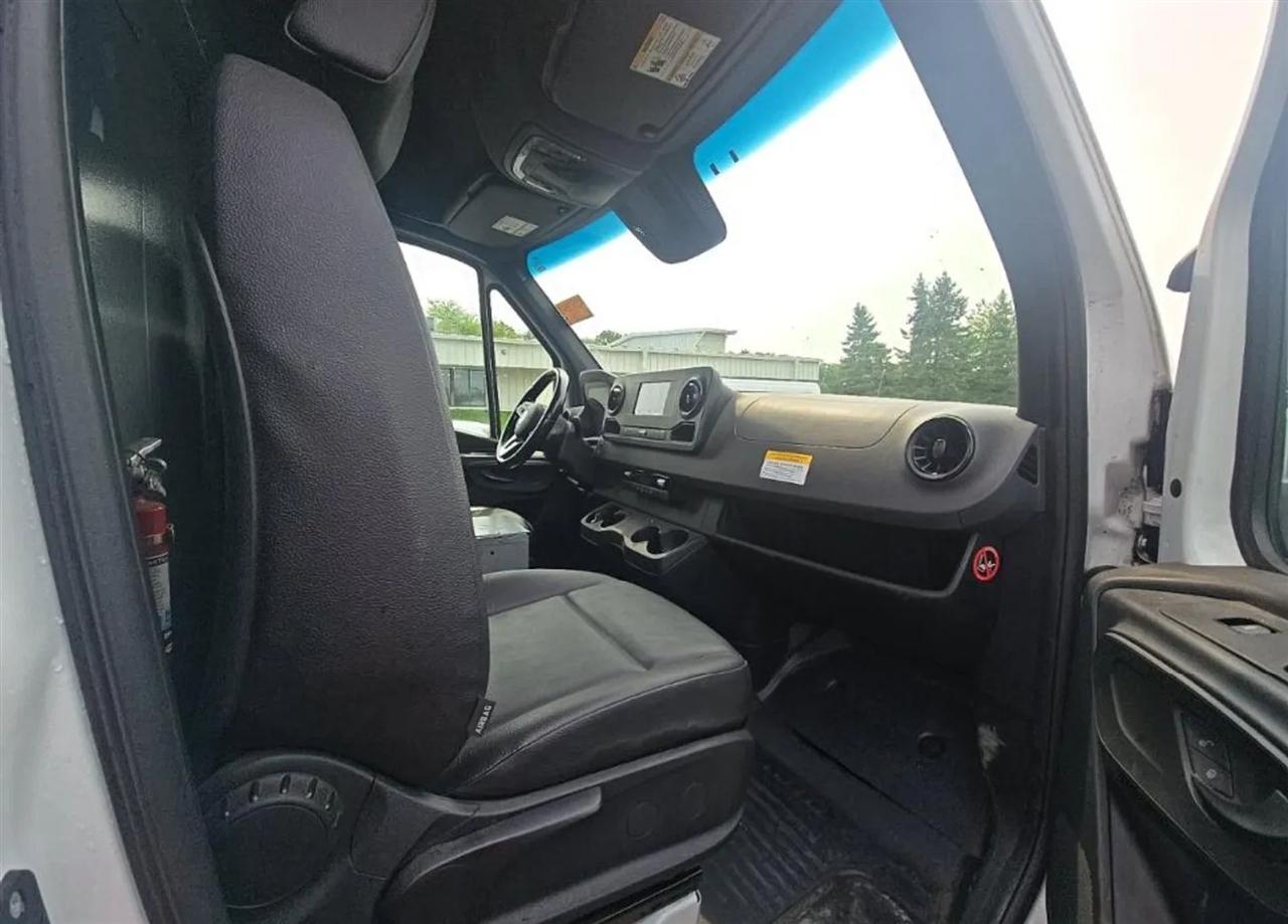 Freightliner Sprinter 2500 144-in. WB 2021