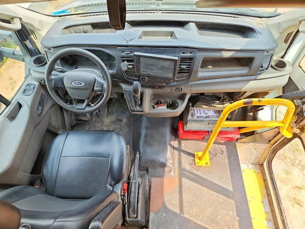 Ford Transit T-350 HD DRW 2021