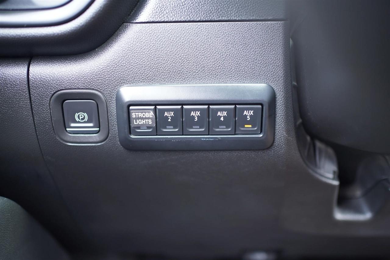Chevrolet Silverado 3500HD Work Truck Crew Cab 4WD 2021