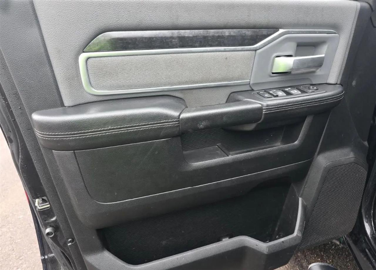 RAM 5500 Crew Cab SWB 4WD DRW 2019