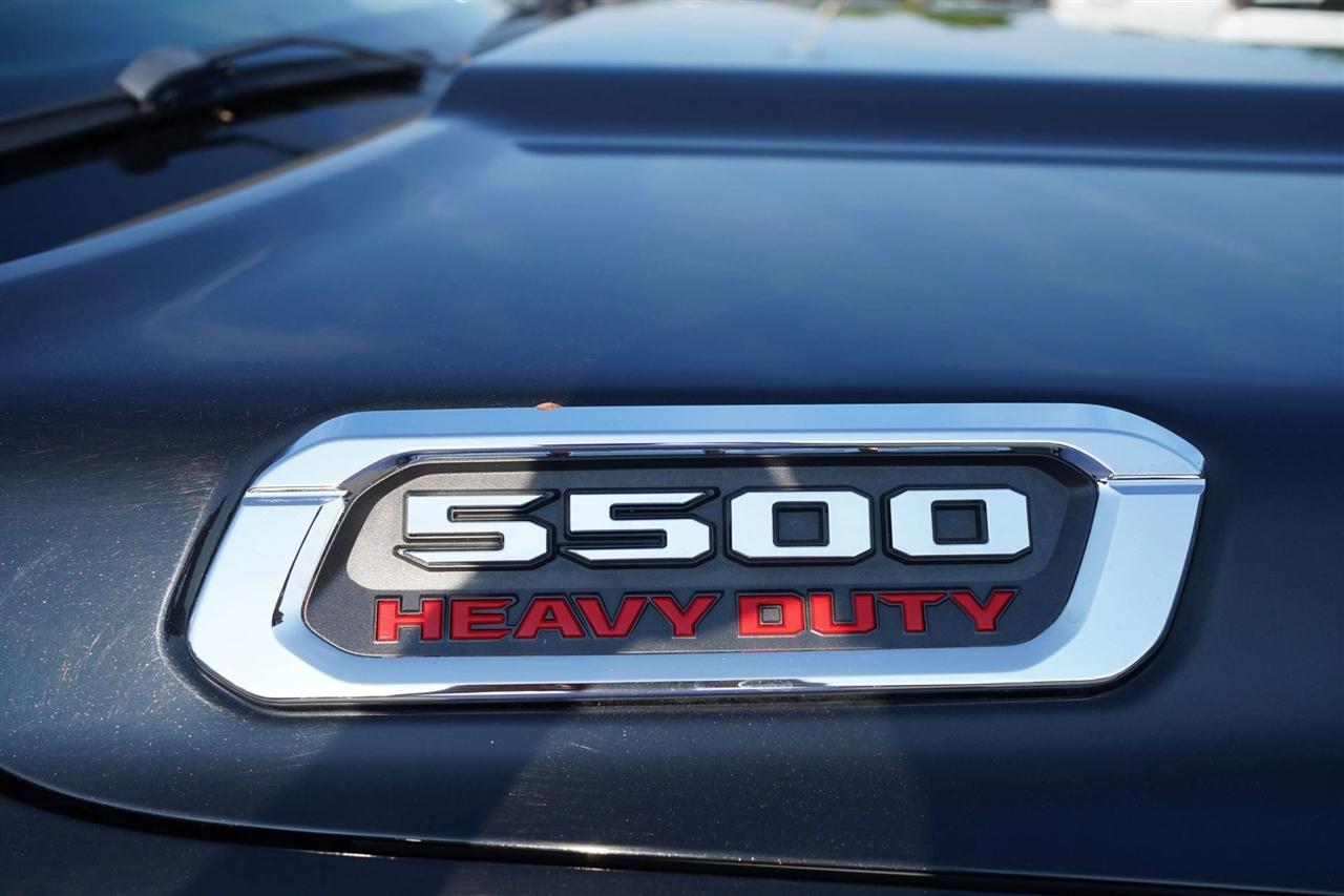 RAM 5500 Crew Cab SWB 4WD DRW 2019