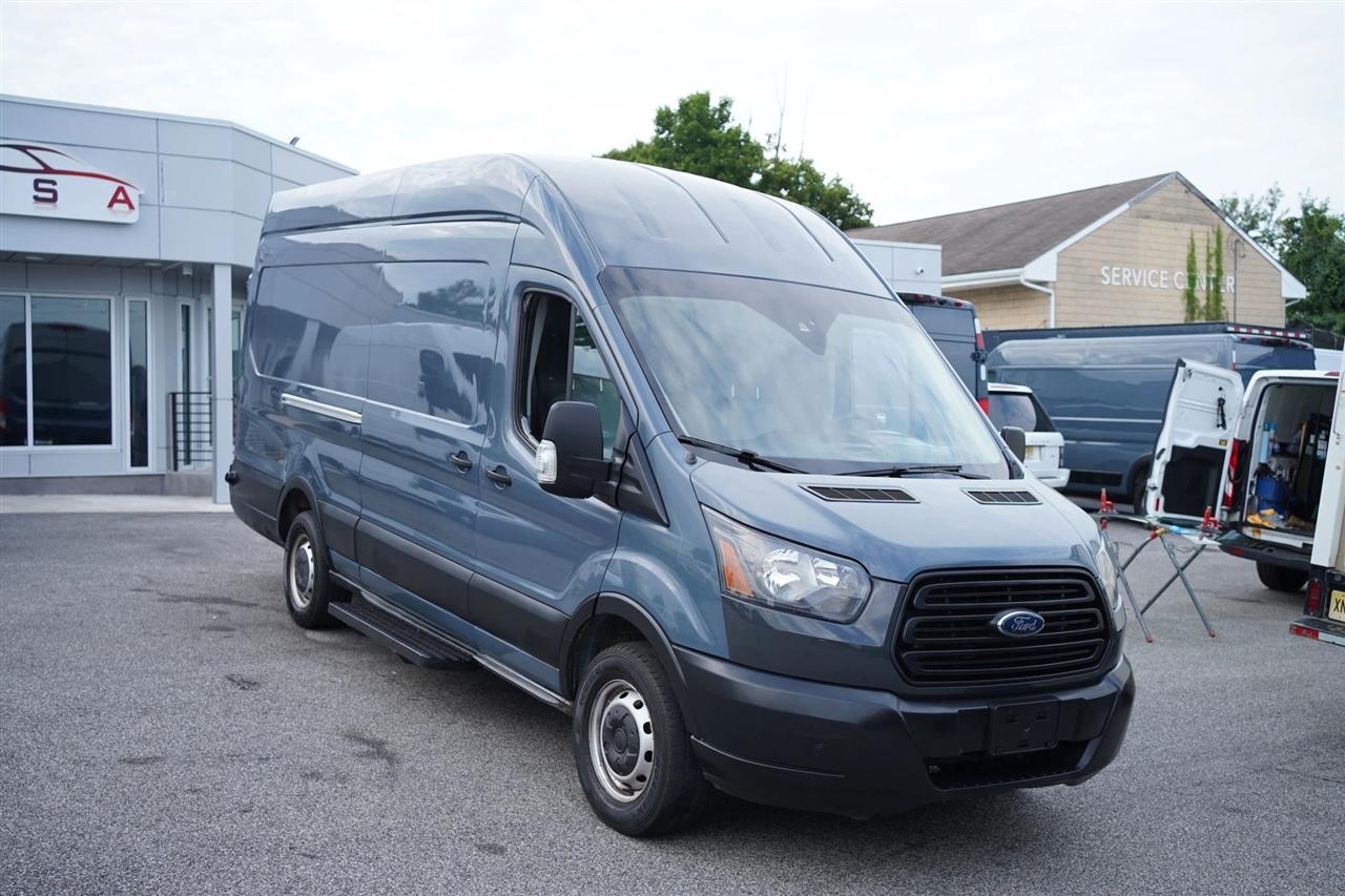 Ford Transit 250 Van High Roof w/Sliding Pass. 148-in. WB EL 2019
