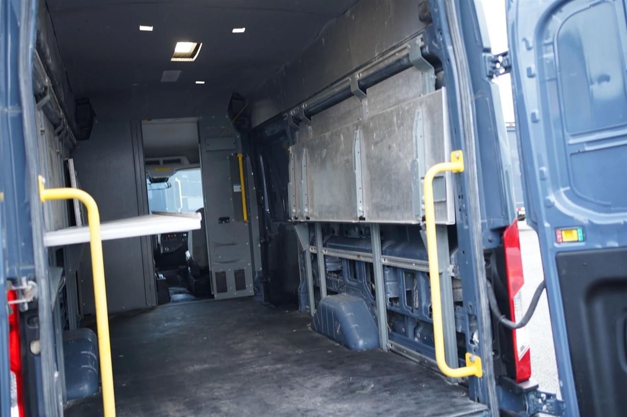 Ford Transit 250 Van High Roof w/Sliding Pass. 148-in. WB EL 2019