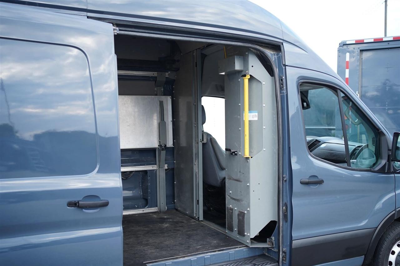 Ford Transit 250 Van High Roof w/Sliding Pass. 148-in. WB EL 2019