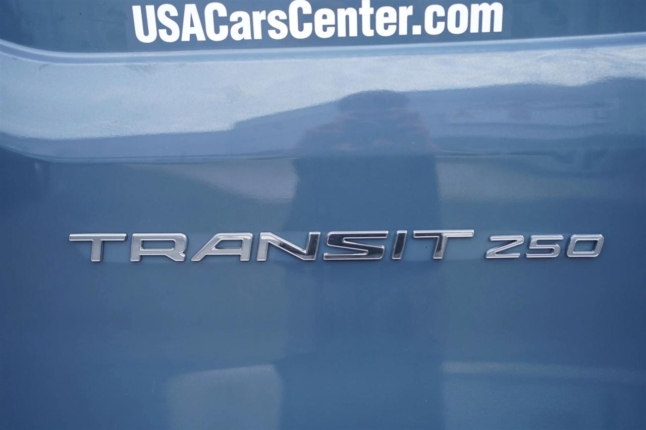 Ford Transit 250 Van High Roof w/Sliding Pass. 148-in. WB EL 2019